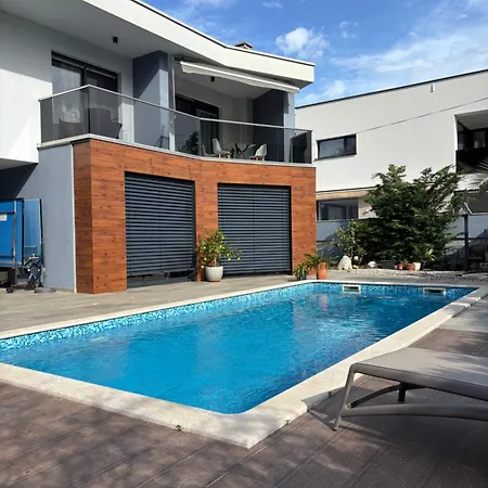 Sunny Adriatic 아파트